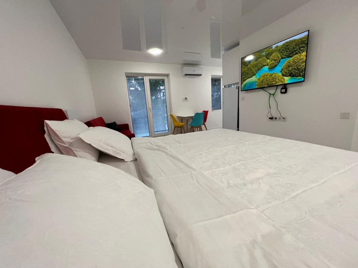 Pekini Street Apartment Тбилиси Экстерьер фото