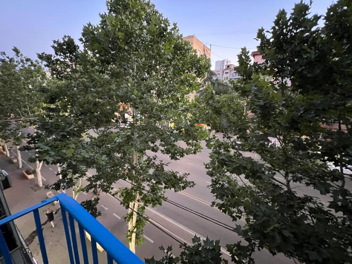 Pekini Street Apartment Тбилиси Экстерьер фото